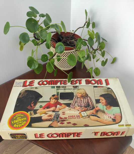 Jeu de société "Le compte est bon" de Robert Lafont. Jeu de société des années 70 du fameux jeu télévisé des chiffres et des lettres. Editions Robert Lafont. vintage, années 80, ancienne émission de télévision. RTF