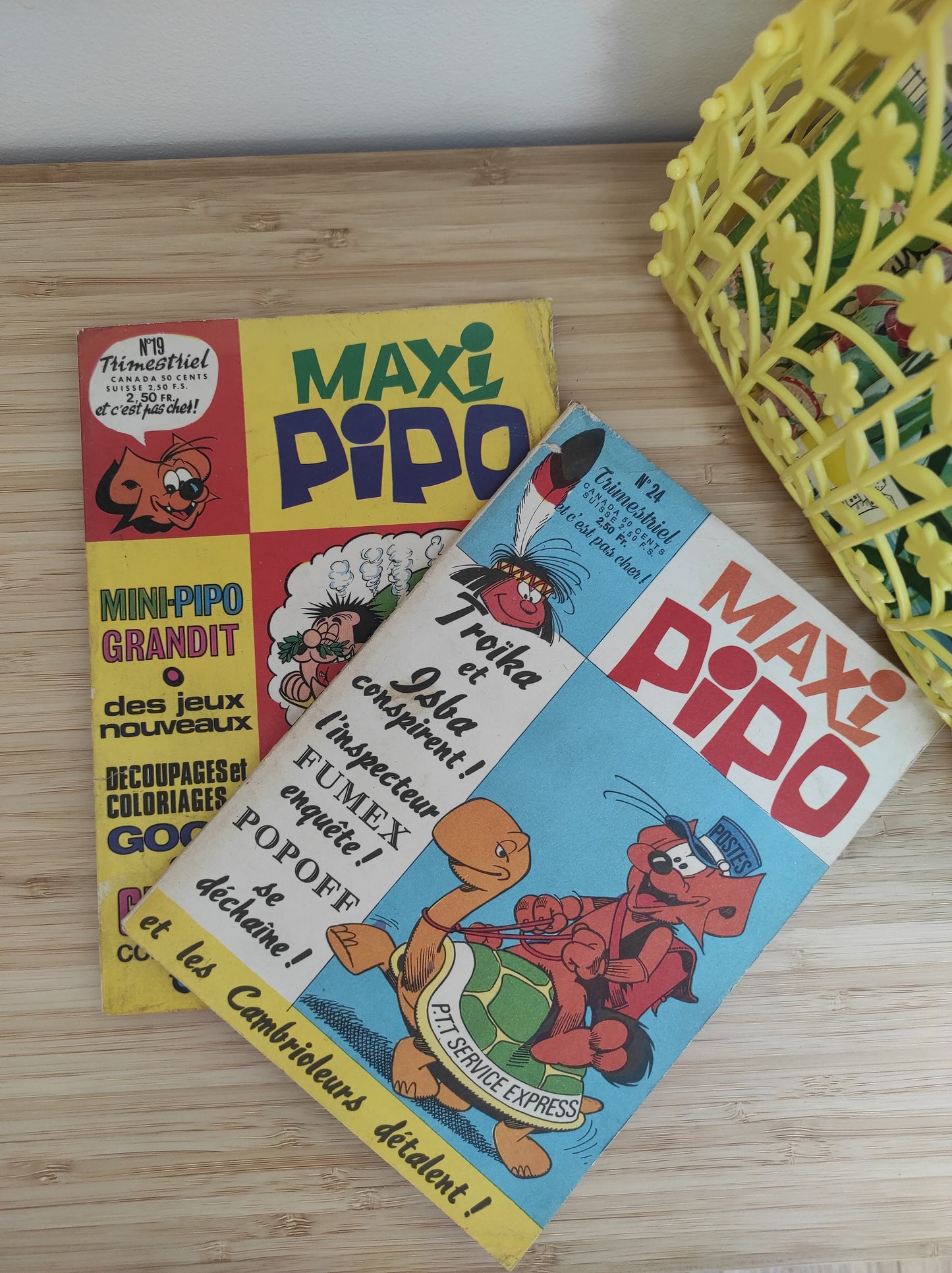 Lot de 2 anciens magazines BD Maxi Pipo
