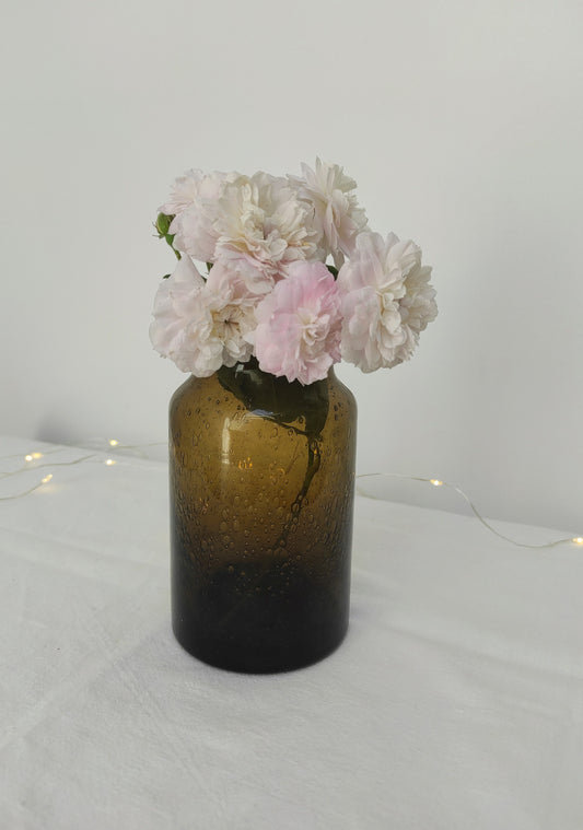 Joli pot en verre soufflé brun/marron dans l'esprit de Biot avec ses belles petites bulles, décoration, vase, vintage, bohème