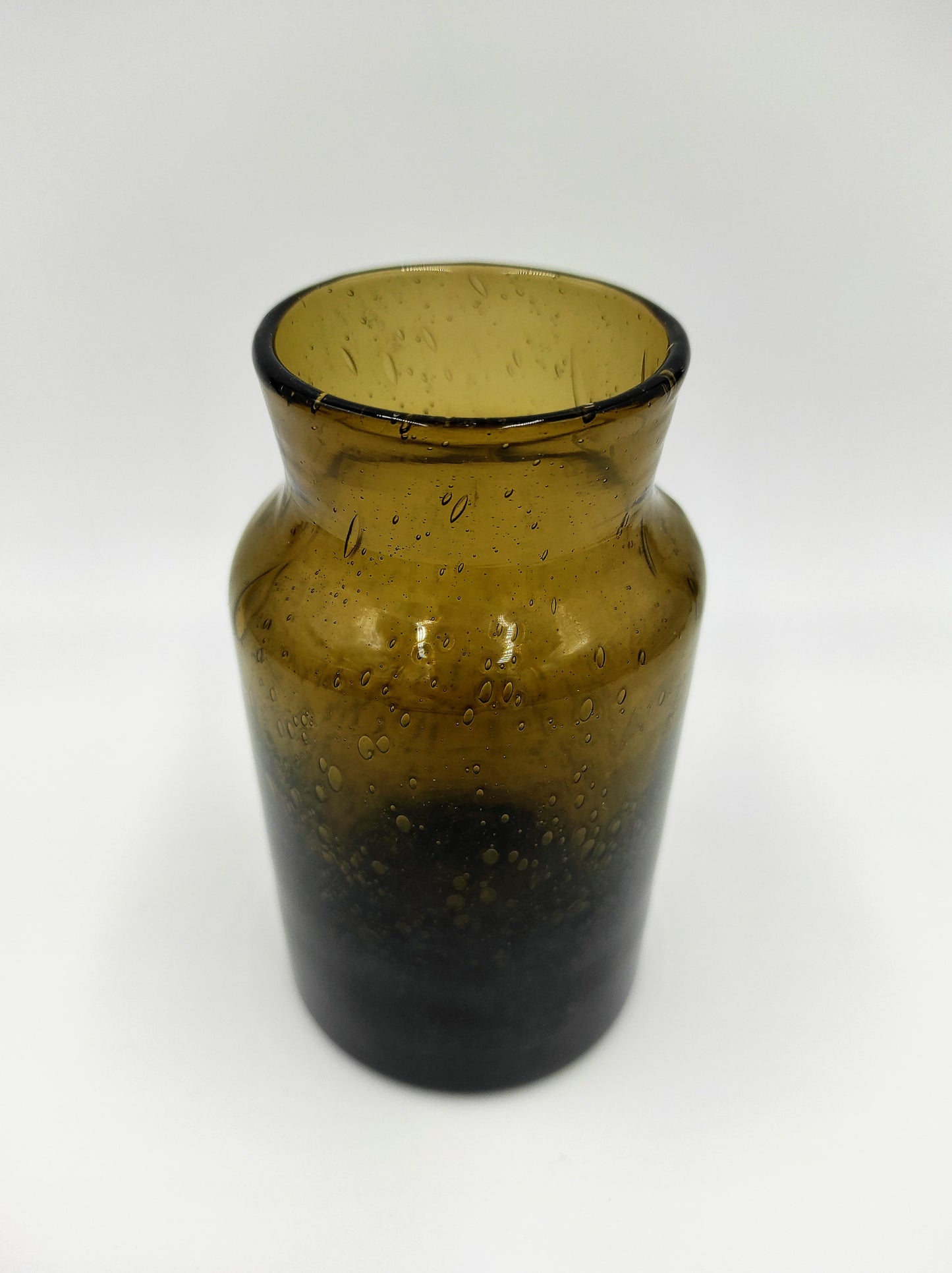 Ancien pot en verre soufflé marron