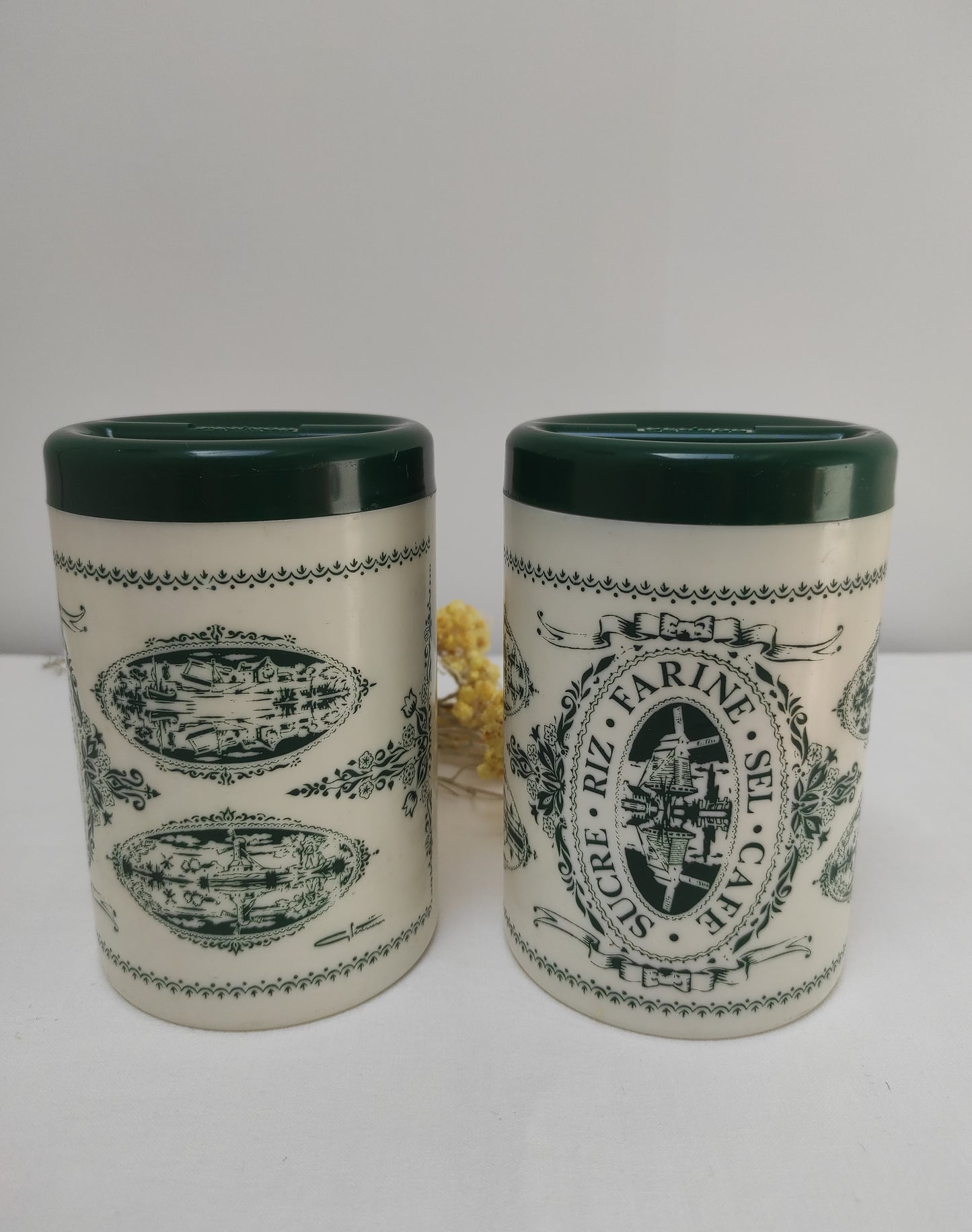 Lot anciennes boîtes de conservation PERNOD années 60