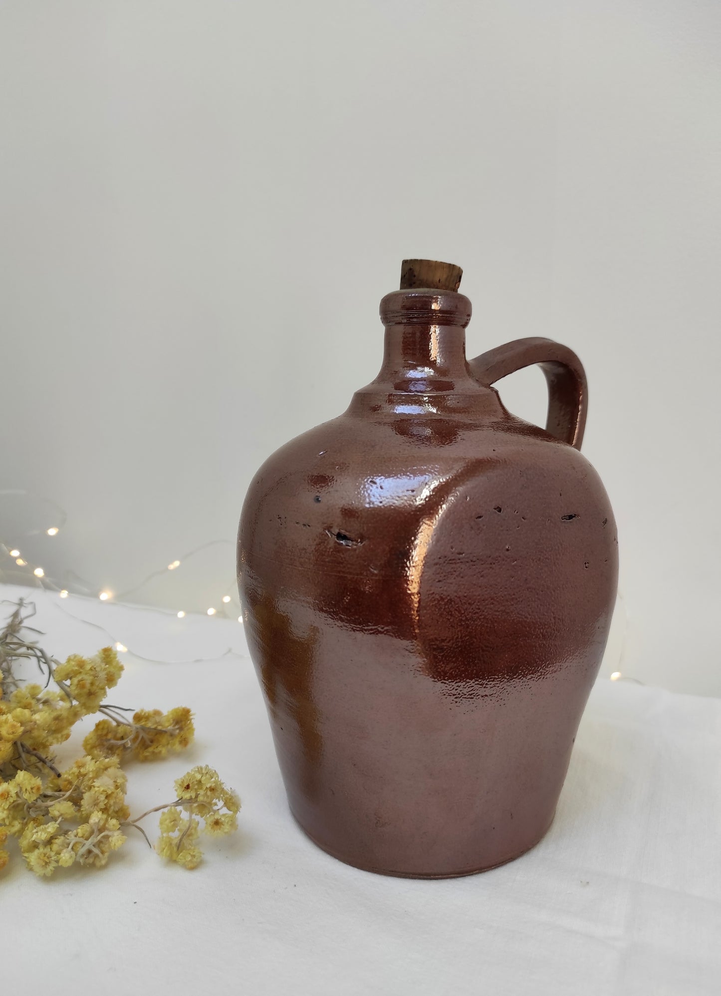 Ancien pichet en grès vernissé