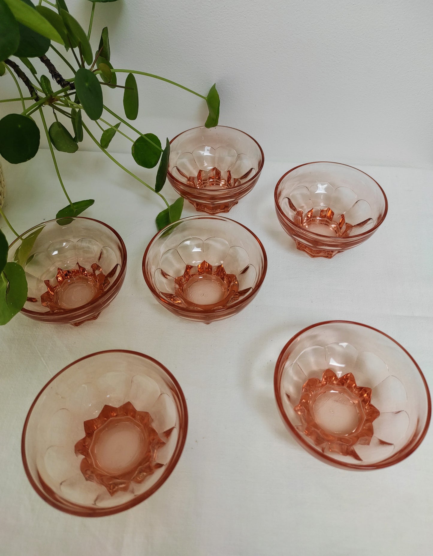 Set de 6 coupelles en verre rose Art Déco années 50