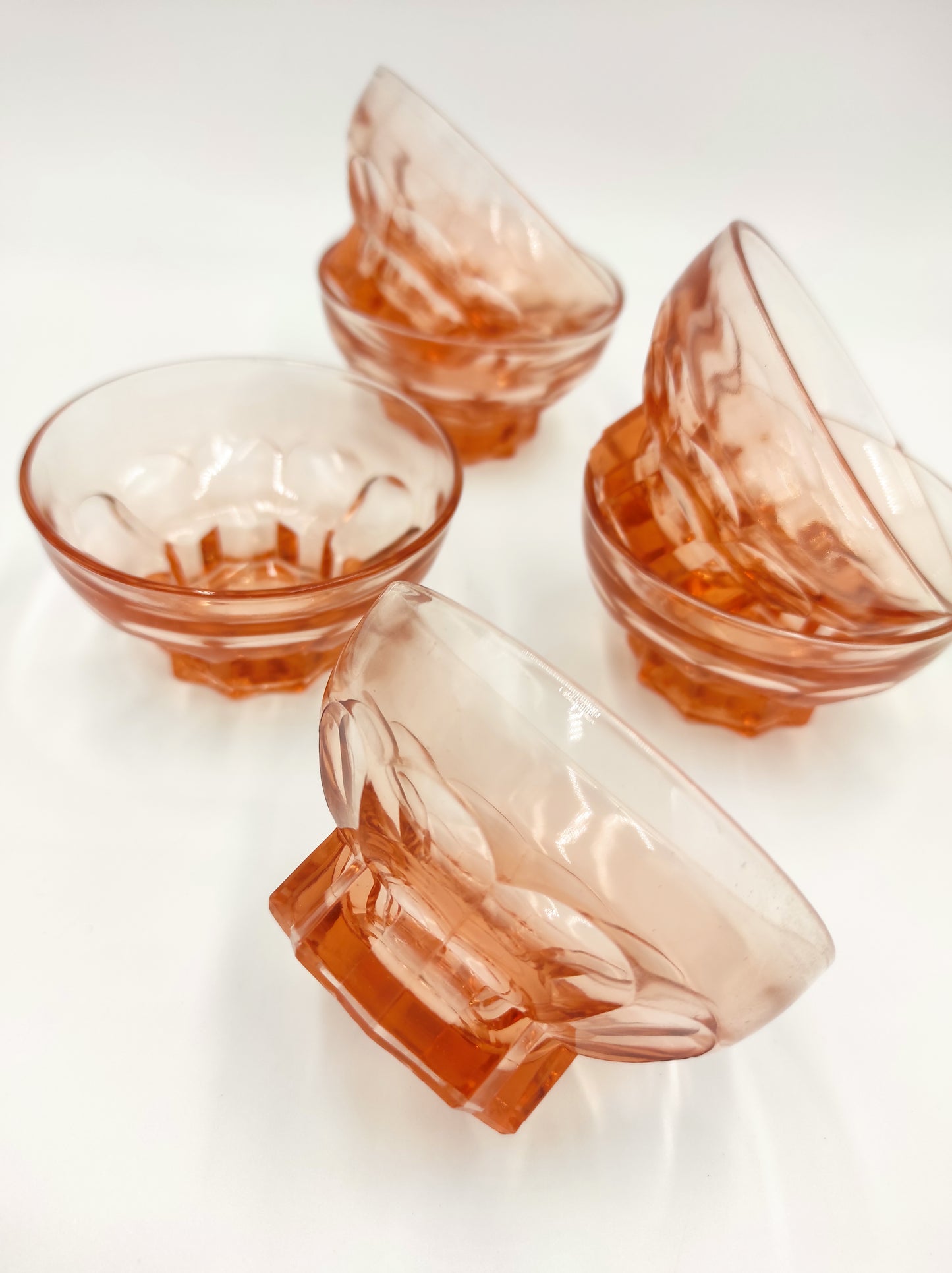 Set de 6 coupelles en verre rose Art Déco années 50