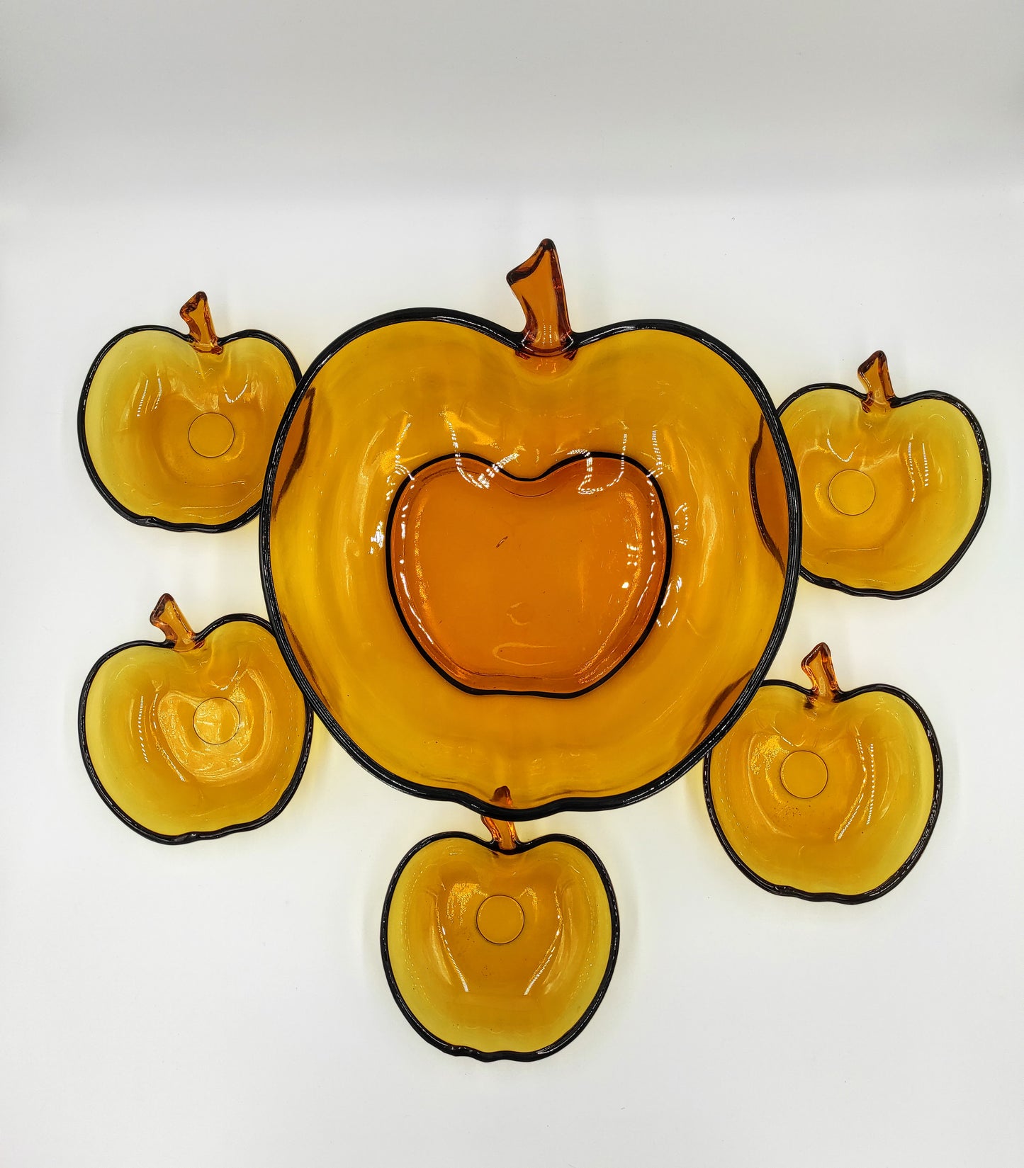 Service à dessert en forme de pomme des années 70
