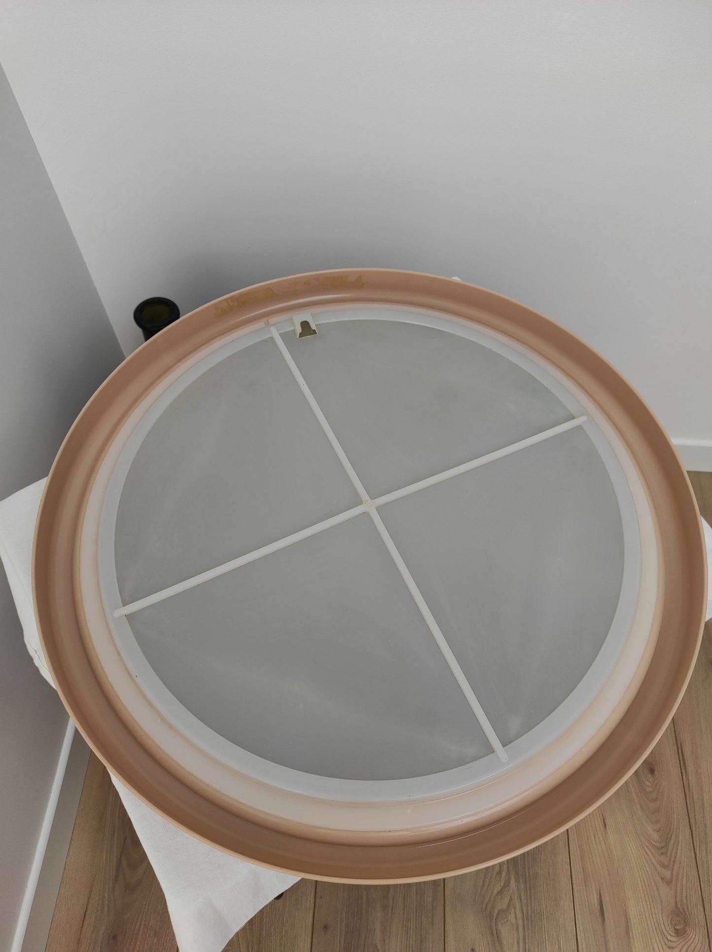 Miroir vintage en plastique rond INTERPLASTIC