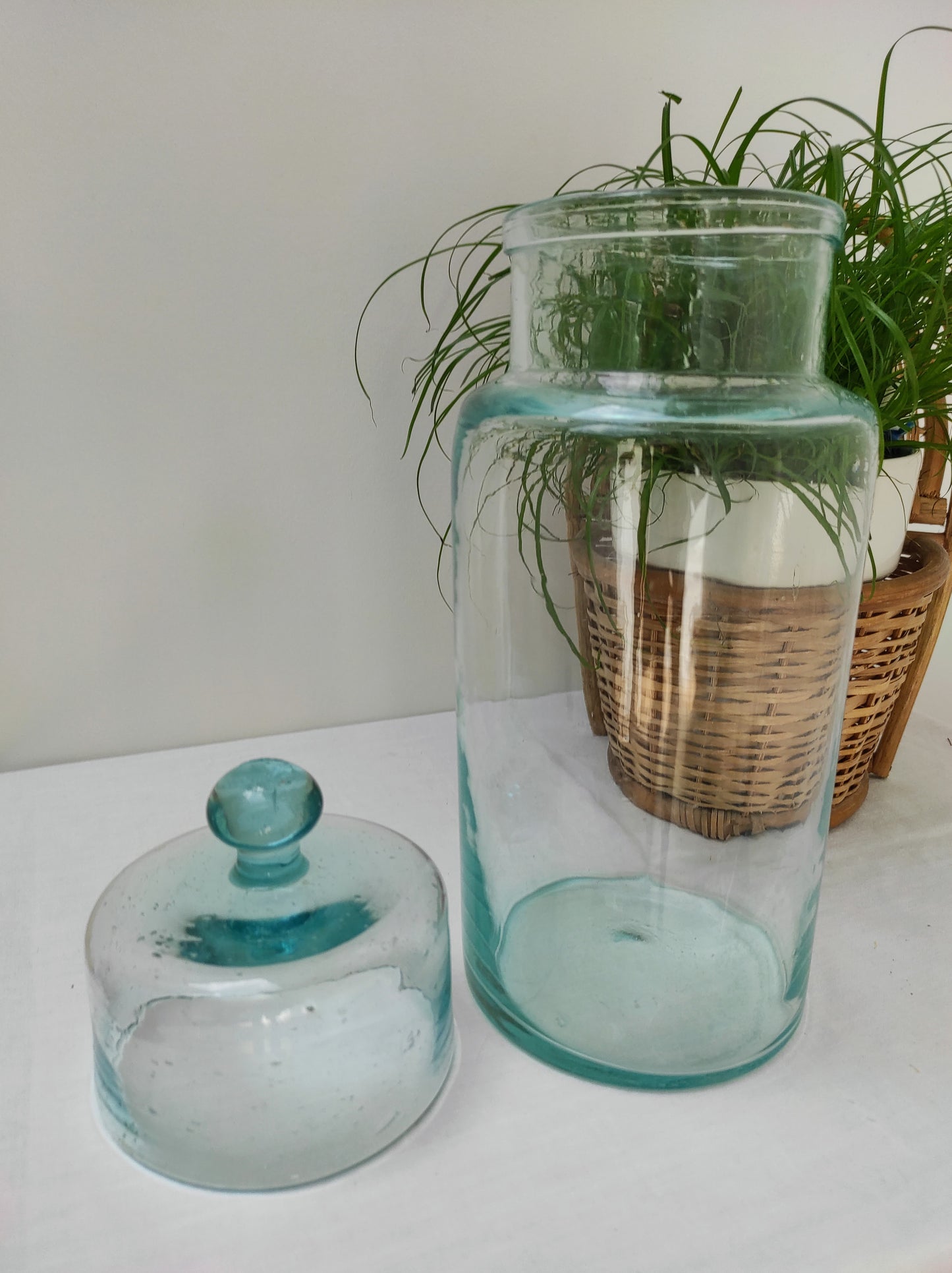 Joli grand bocal en verre soufflé