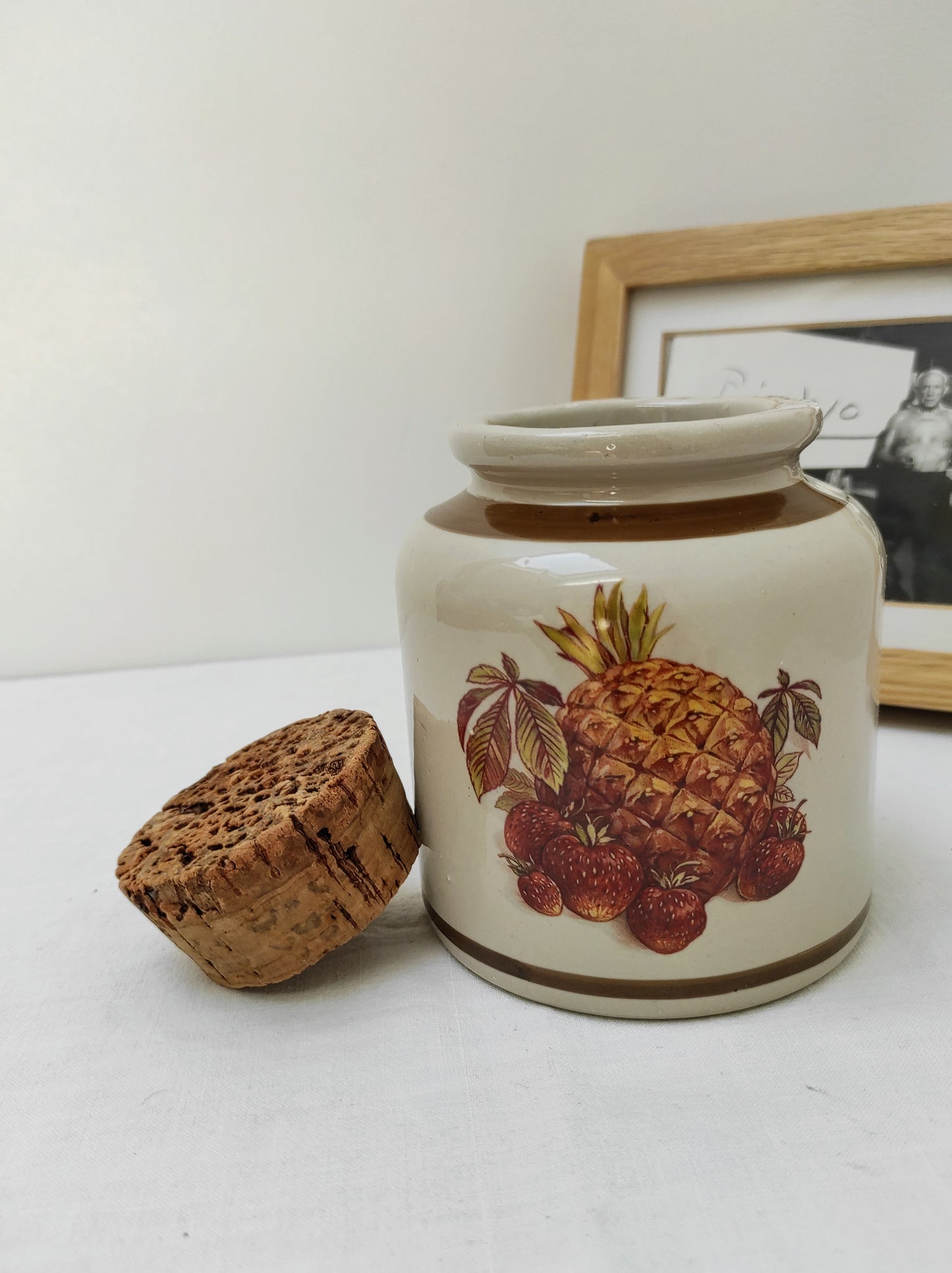 Pot en grès vernissé LML motifs fruits