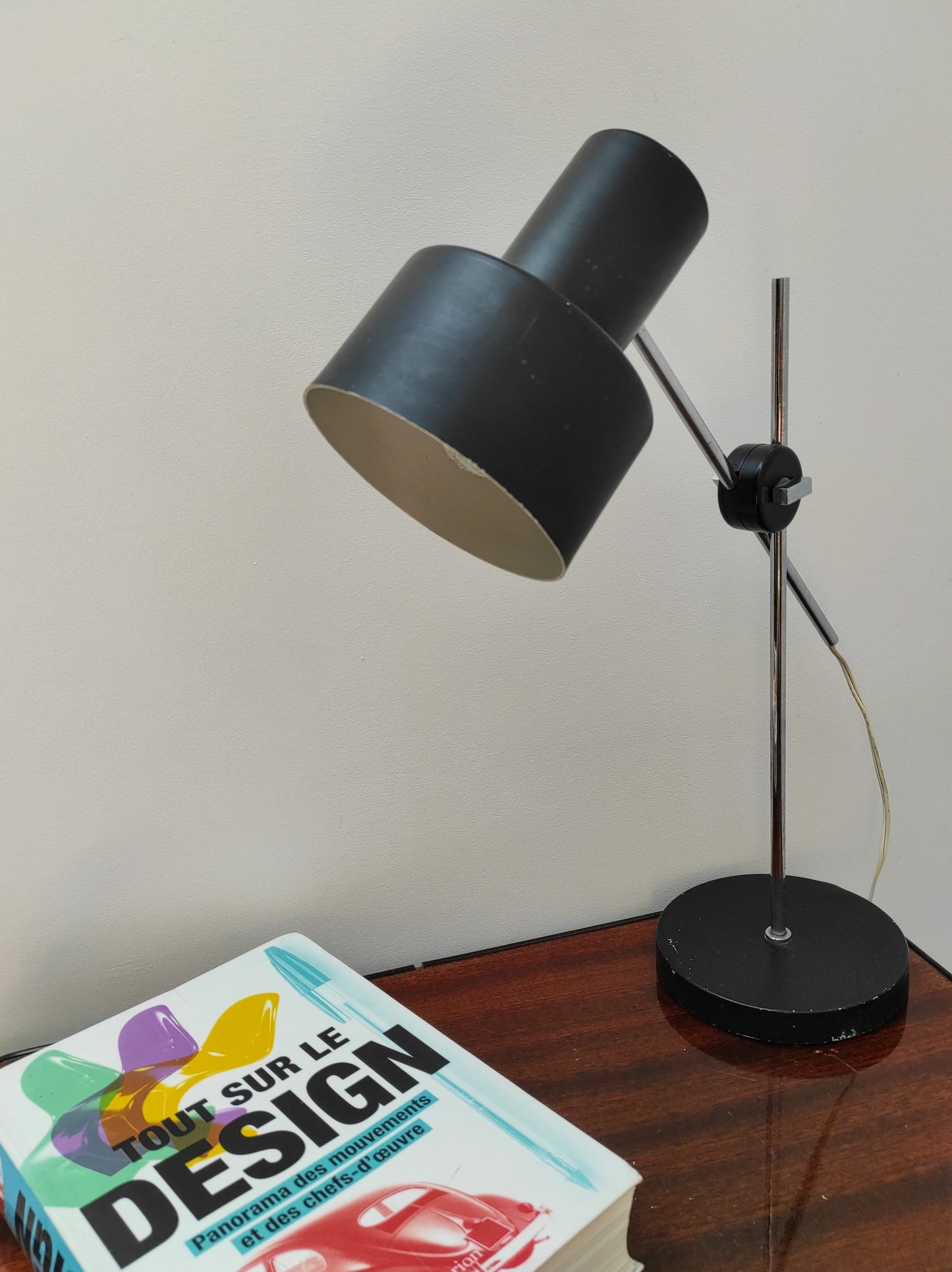 Lampe de bureau vintage noire style Jan Suchan