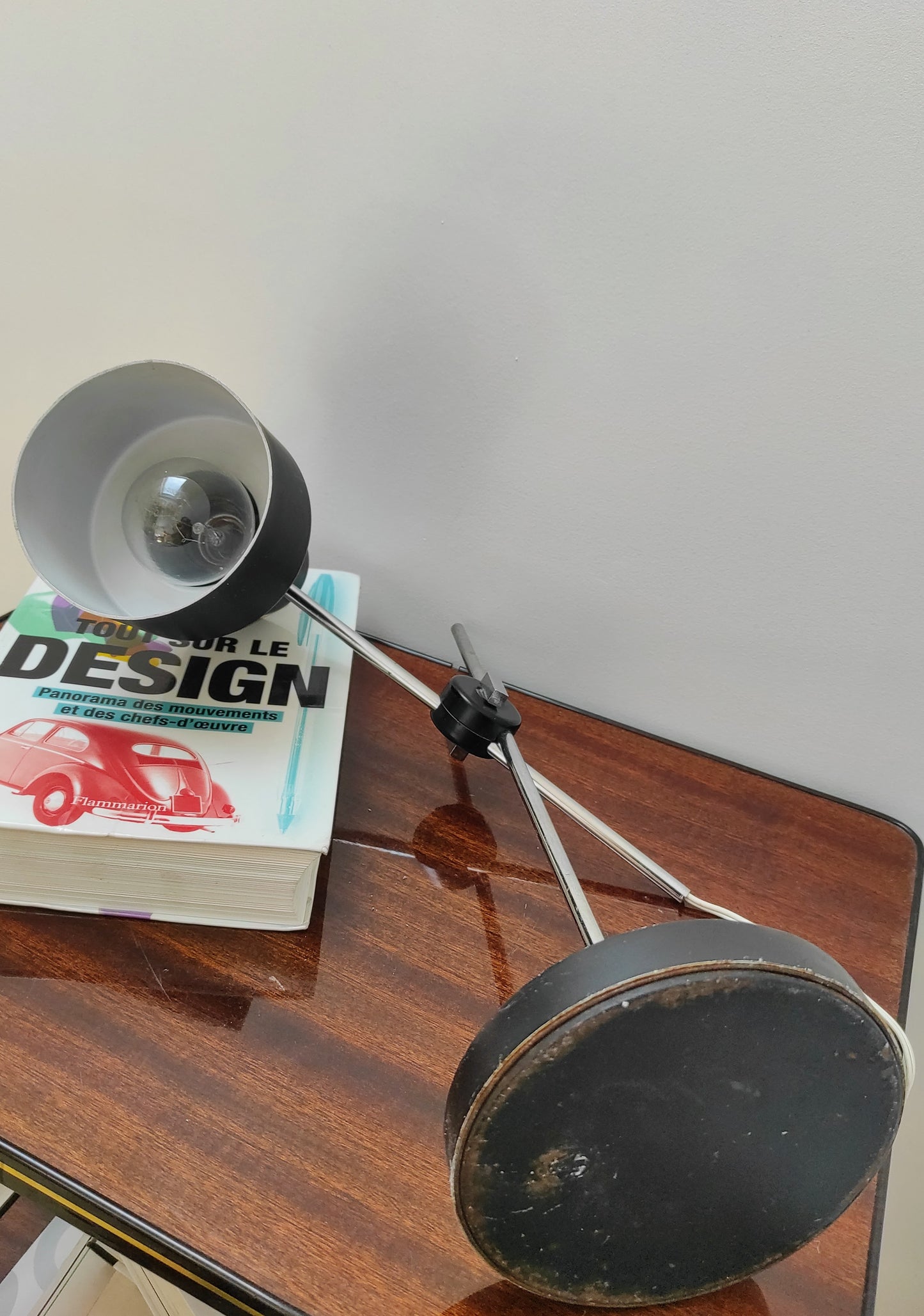 Lampe de bureau vintage noire style Jan Suchan