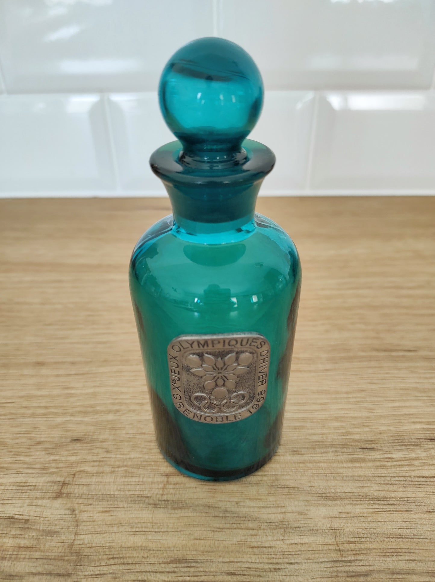 RARE Ancien flacon en verre bleu et étain Jeux olympiques d'hiver 1968