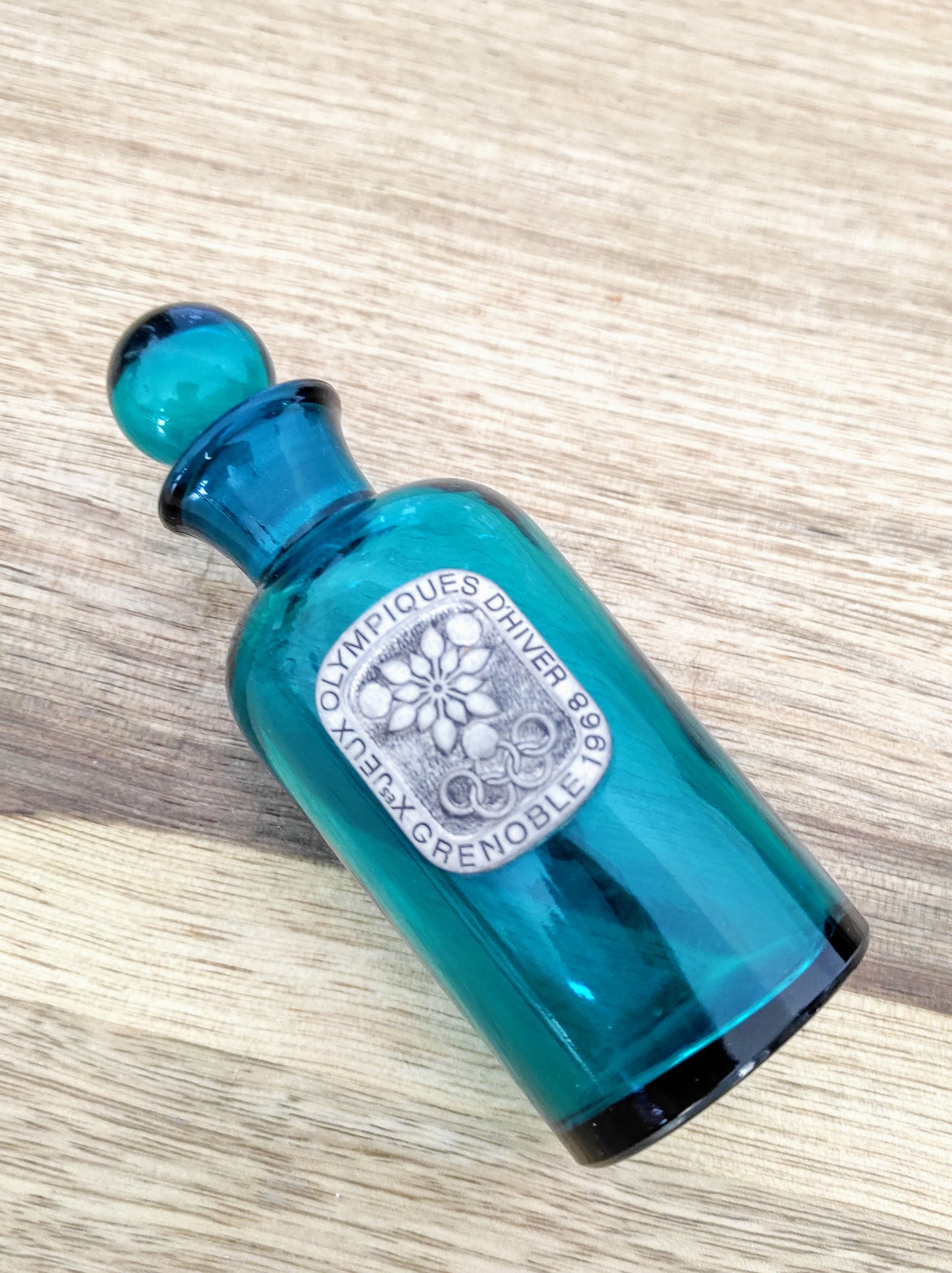 RARE Ancien flacon en verre bleu et étain Jeux olympiques d'hiver 1968