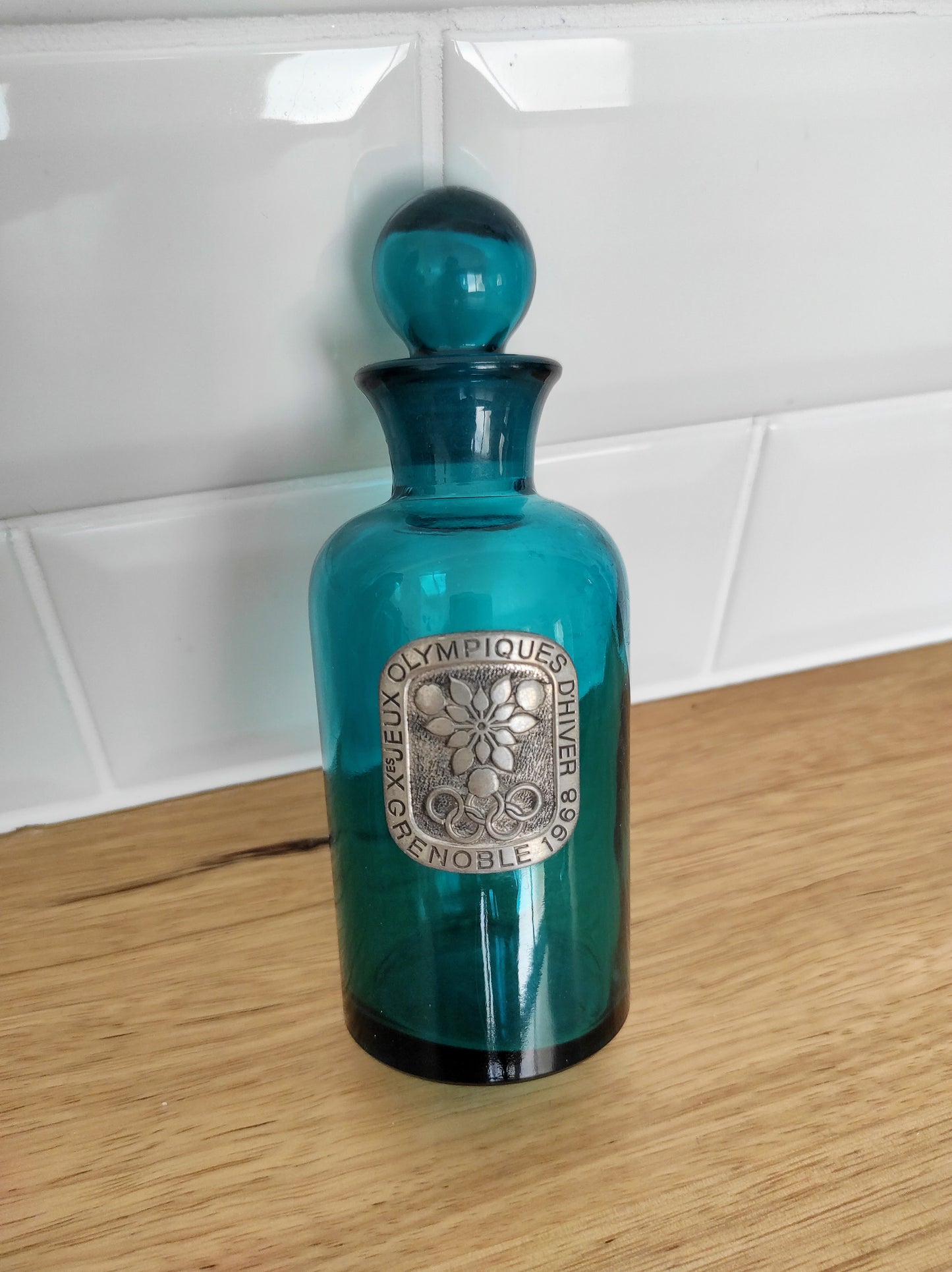 RARE Ancien flacon en verre bleu et étain Jeux olympiques d'hiver 1968